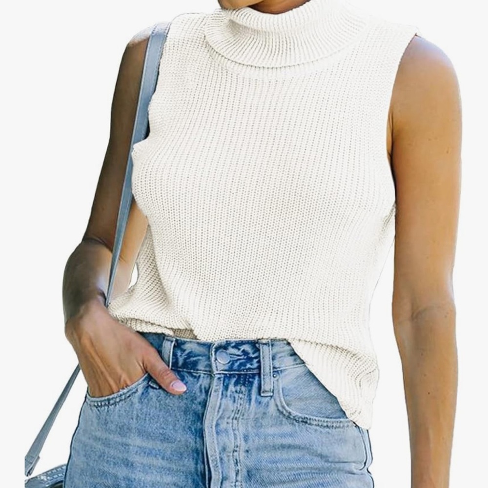 🌸last chance🌸 NWOT!! Sleeveless White Knit Sweater